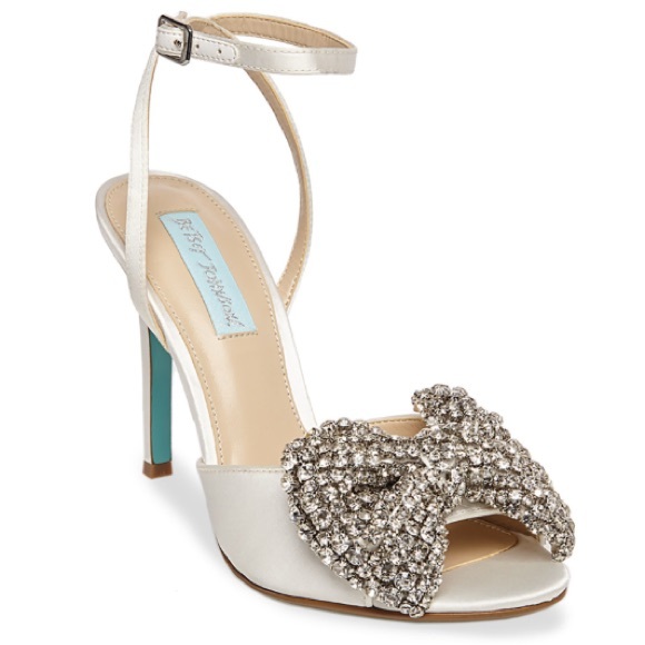 betsey johnson bow shoes